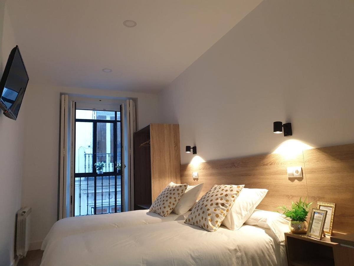 Norte Oviedo Rooms Madrid Exterior foto